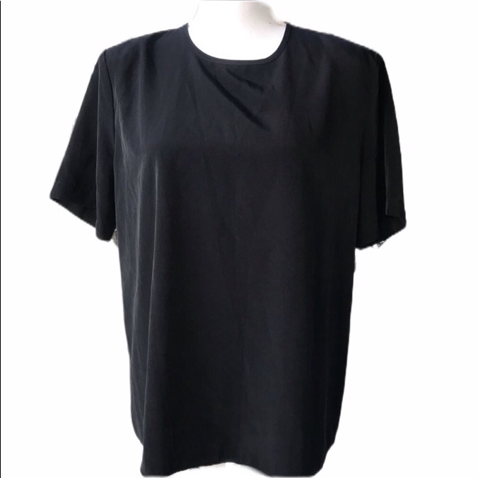Moder Essentials Top.
